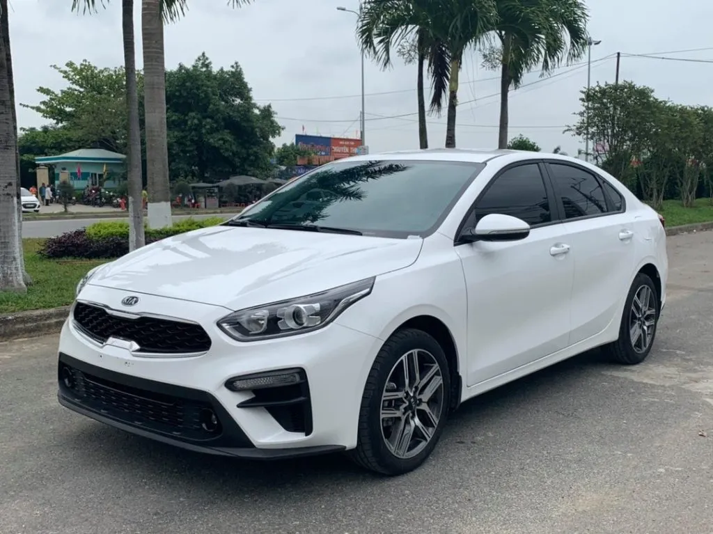 Thuê xe Quảng Bình - Thuê xe 4 chỗ