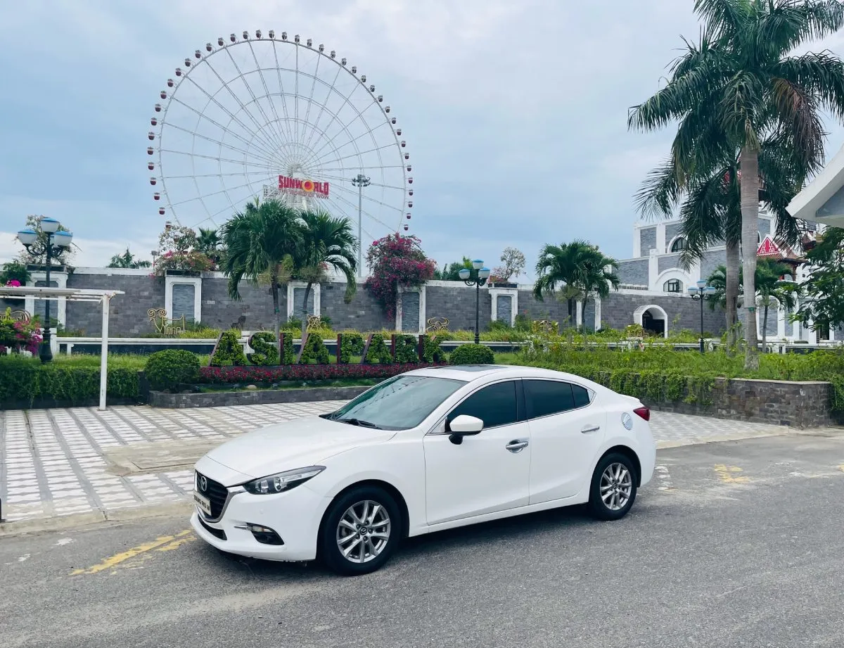Thuê xe Đà Nẵng 4 chỗ có tài xế