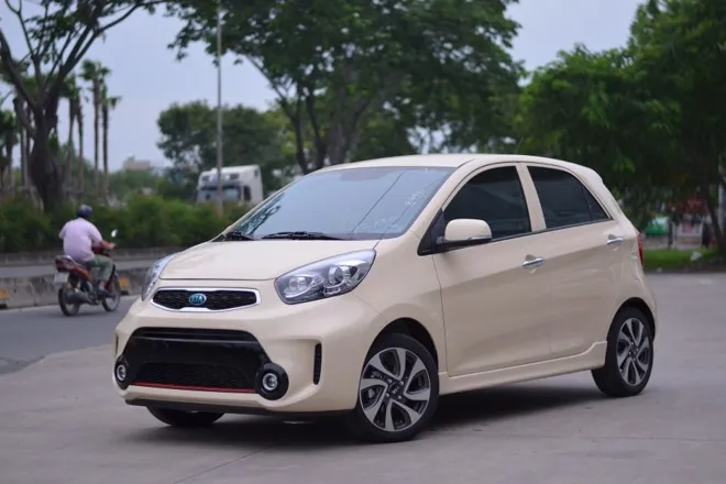 Thuê xe Nghệ An 4 chỗ có tài xế