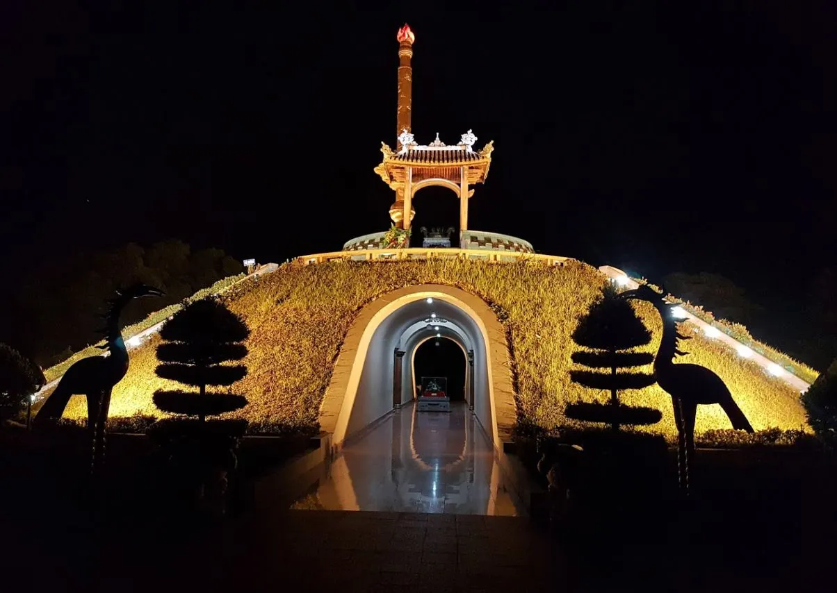 Thuê xe Quảng Trị - du lịch Quảng Trị