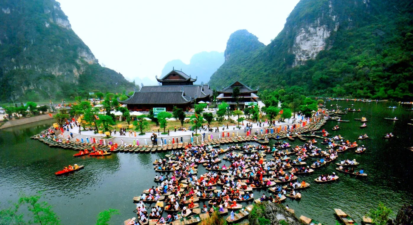 Thuê xe Ninh Bình có lái