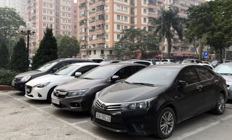 Thuê xe Hà Nội 4 chỗ giá rẻ