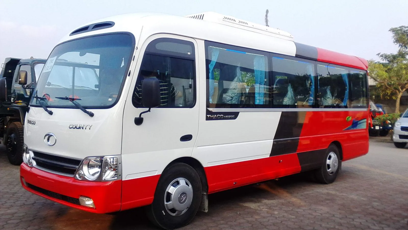 Cho thuê xe Lào Cai 29 chỗ có lái
