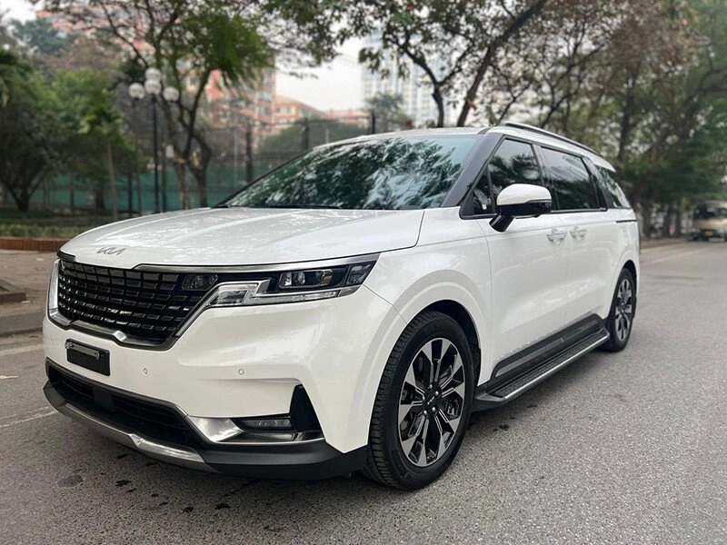 Dịch vụ cho thuê xe 7 chỗ có lái - Xe Kia Carnival