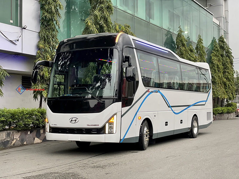 xe Hyundai Universe 29 chỗ cho thuê có lái xe Hyundai Universe 29 chỗ cho thuê có lái