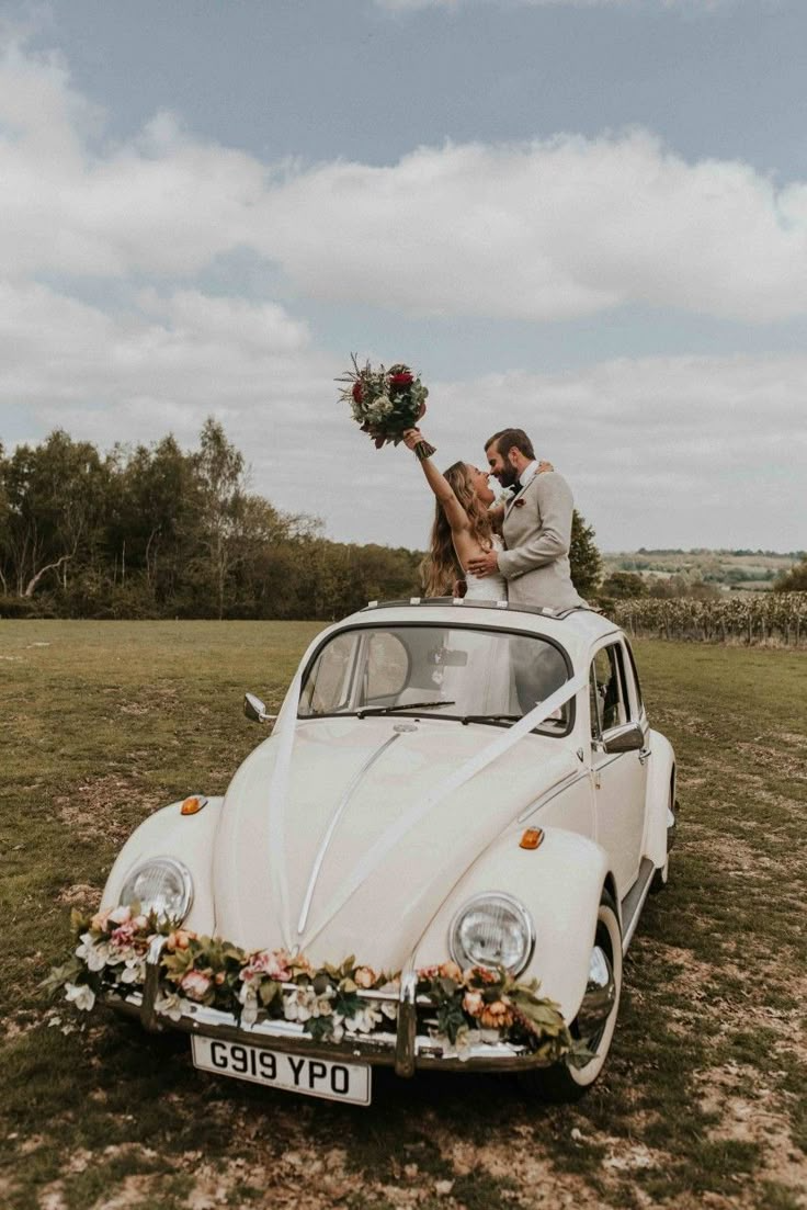 Tình yêu thăng hoa trên chiếc xe Beetle lãng mạn Tình yêu thăng hoa trên chiếc xe Beetle lãng mạn